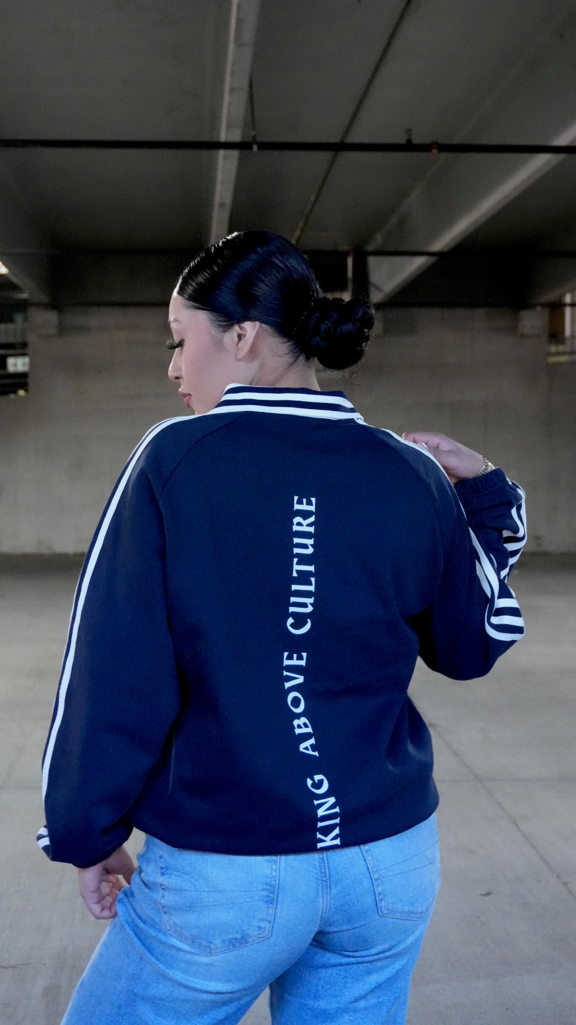 Jesus is King- Midnight Blue Lapel Collar Sweatshirt