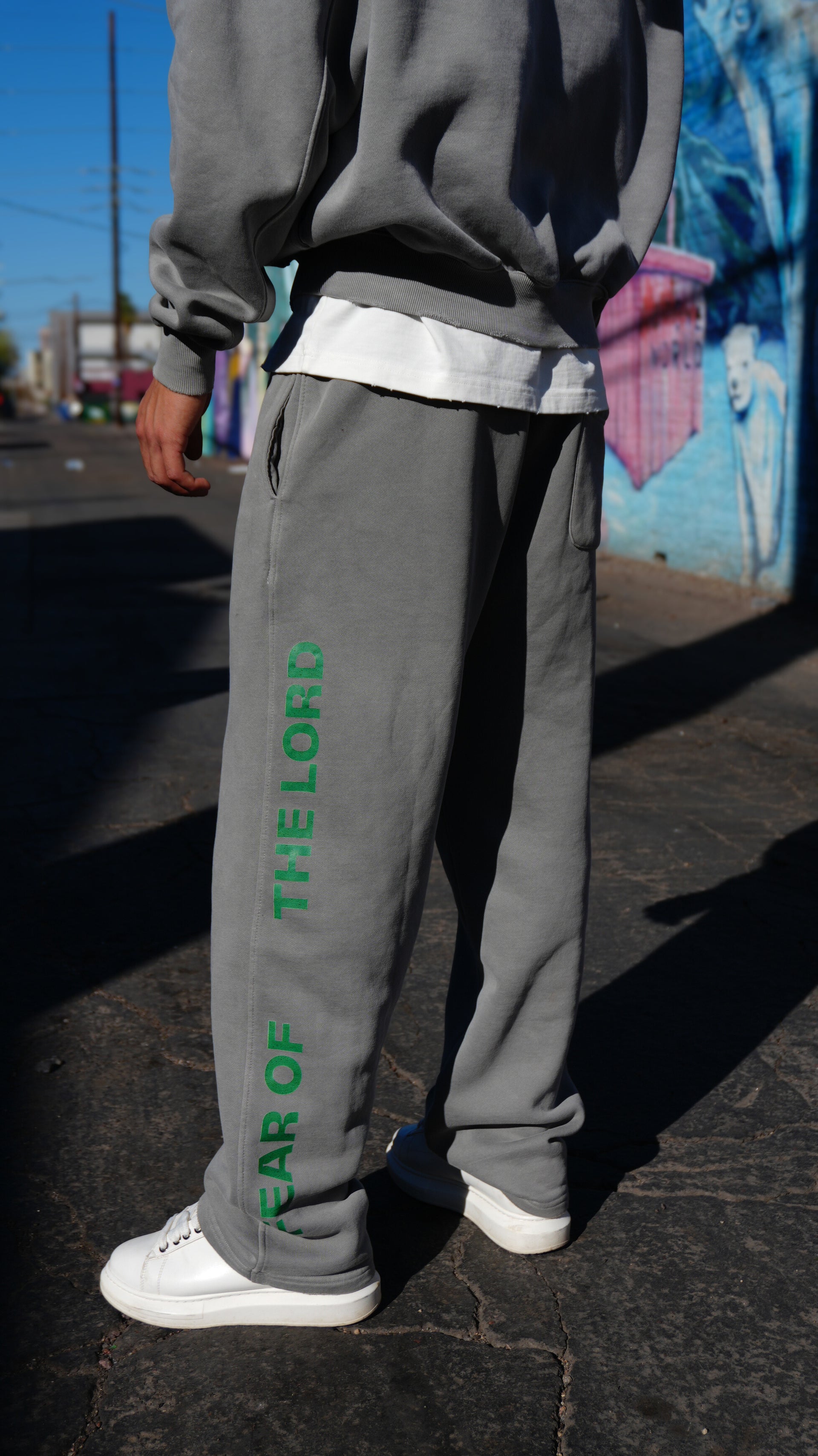 Frayed Enzyme Washed Fleece Sweatpants